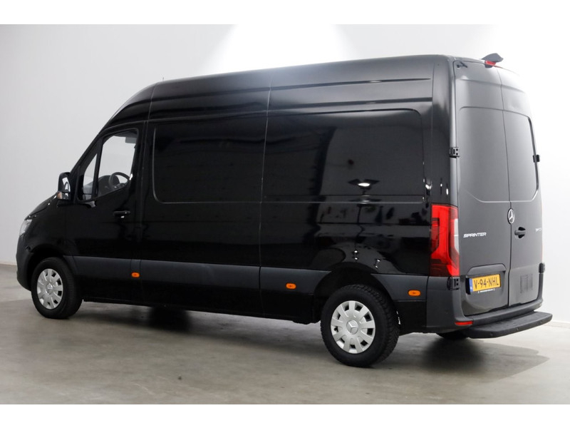 48742084-mercedes-benz-sprinter-9