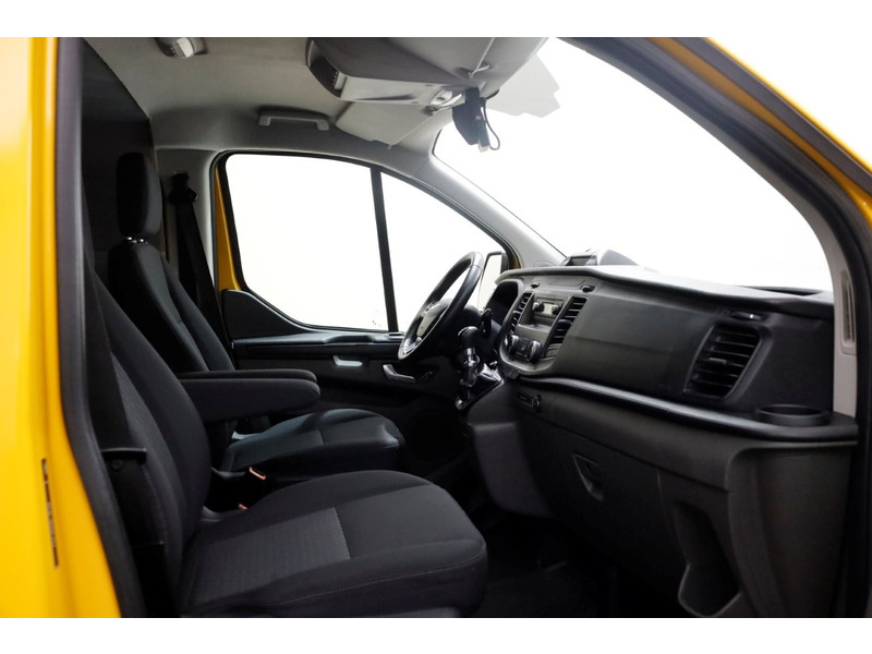 48835402-ford-transit-custom-3