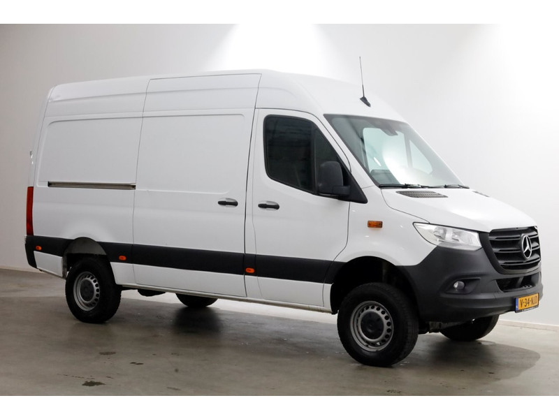 48836242-mercedes-benz-sprinter-10