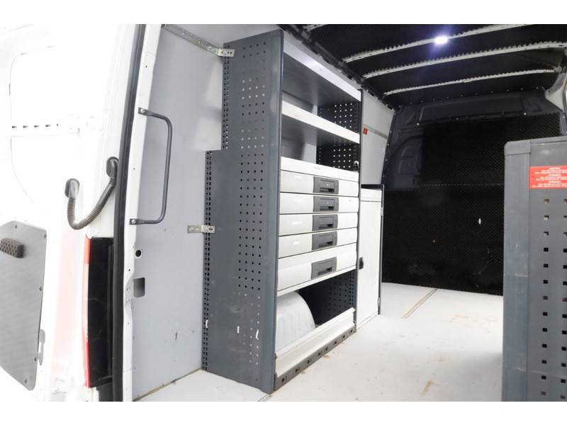 48836242-mercedes-benz-sprinter-11