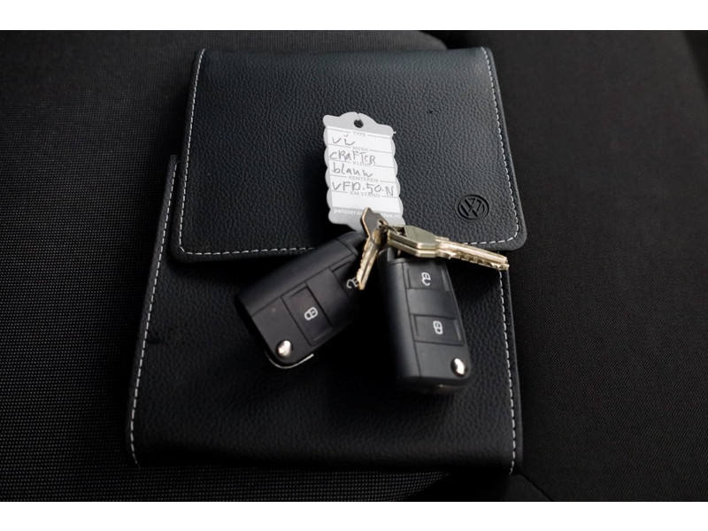 48836953-volkswagen-crafter-6