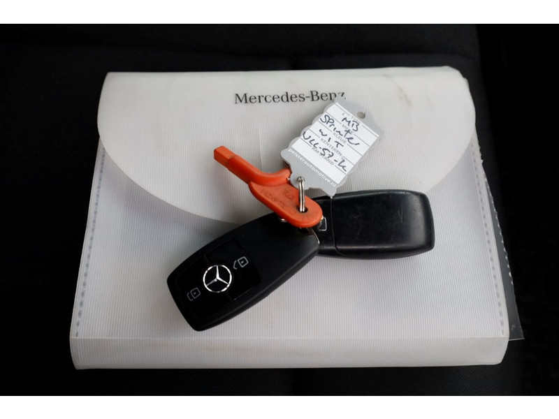 48837354-mercedes-benz-sprinter-7