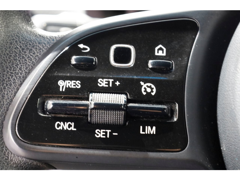 48837569-mercedes-benz-sprinter-16