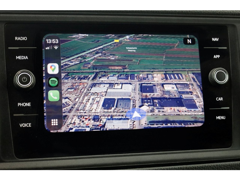 48863129-volkswagen-crafter-18