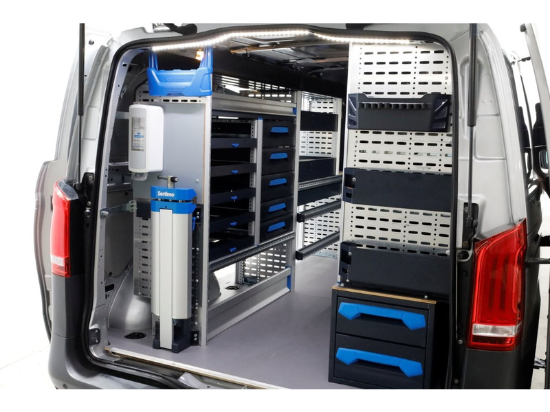 48863297-mercedes-benz-vito-14