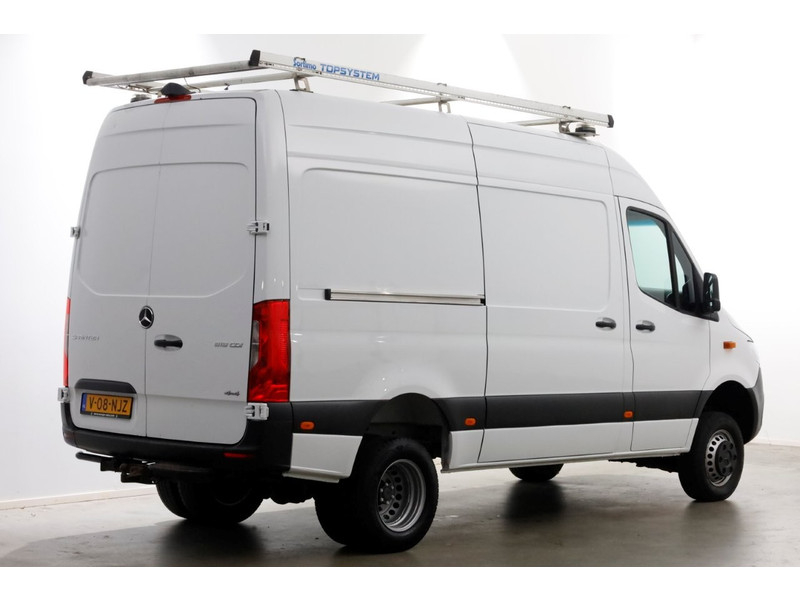 48966378-mercedes-benz-sprinter-2