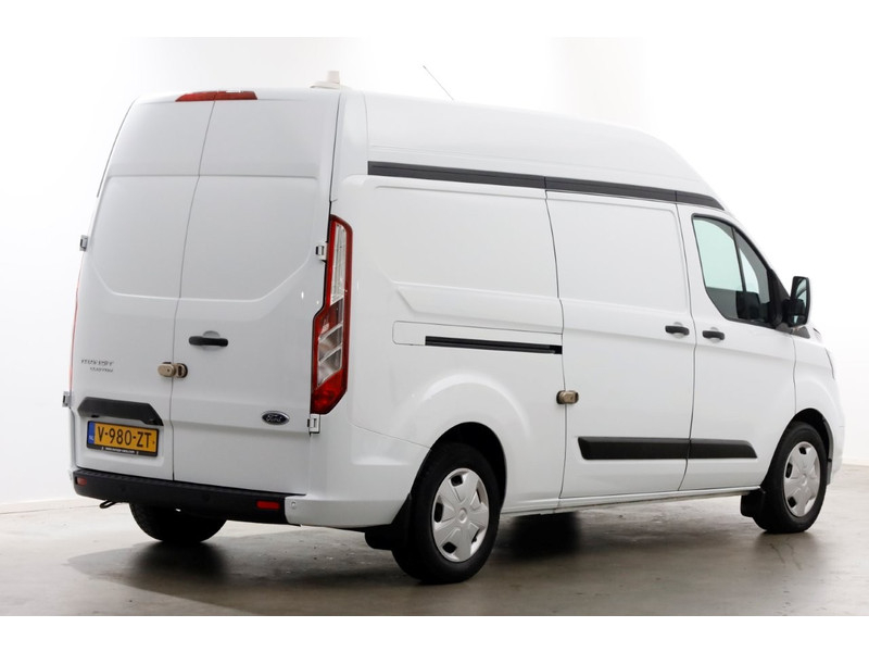 49018340-ford-transit-custom-2