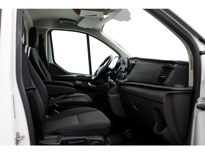 49018340-ford-transit-custom-3