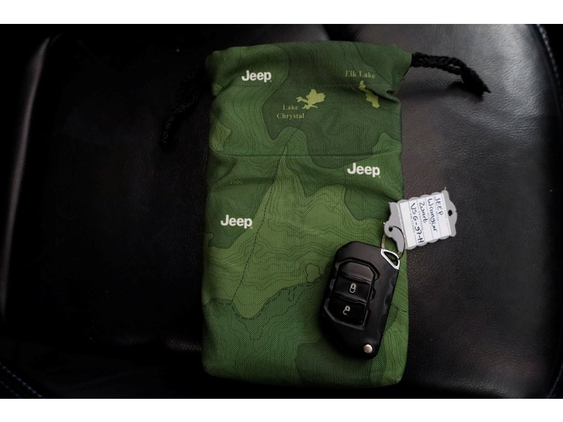 49019653-jeep-wrangler-7