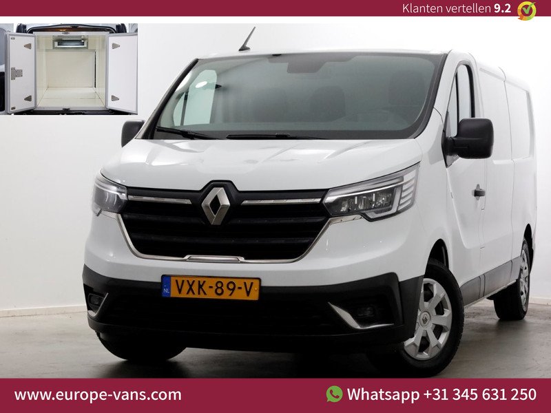 49048433-renault-trafic-1