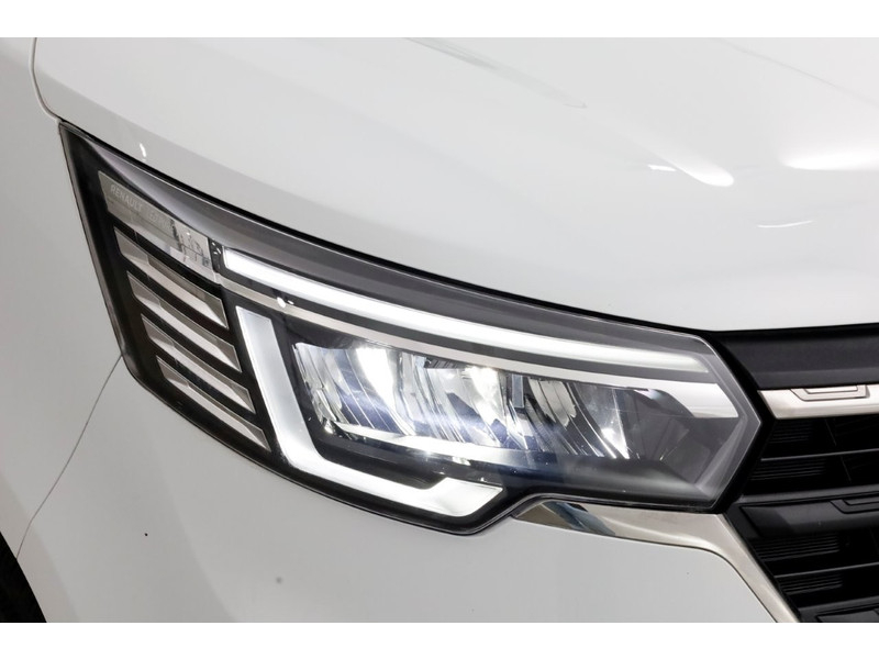 49048433-renault-trafic-17