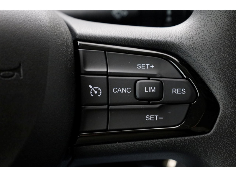 49058645-peugeot-boxer-22