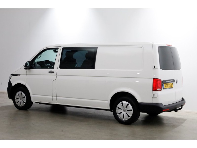 49083188-volkswagen-transporter-11