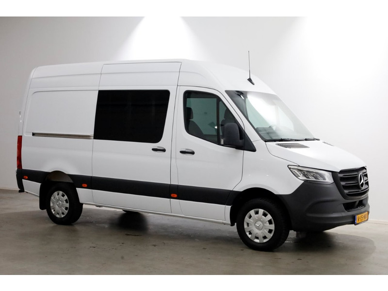 49090605-mercedes-benz-sprinter-12