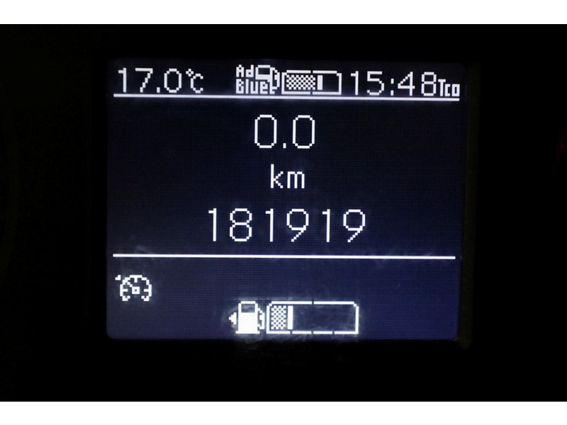 49090605-mercedes-benz-sprinter-19