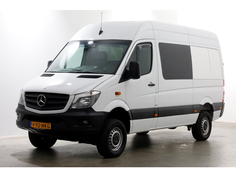 49090950-mercedes-benz-sprinter-8