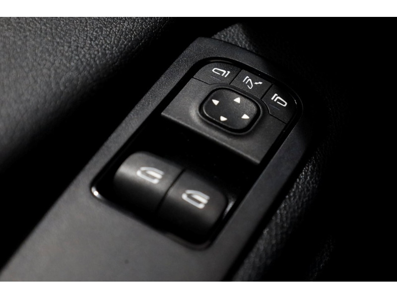 49130431-mercedes-benz-sprinter-16