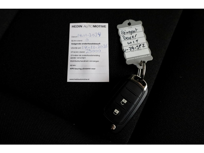 49142987-peugeot-boxer-8