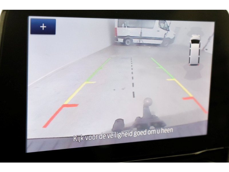 49144618-ford-transit-custom-13