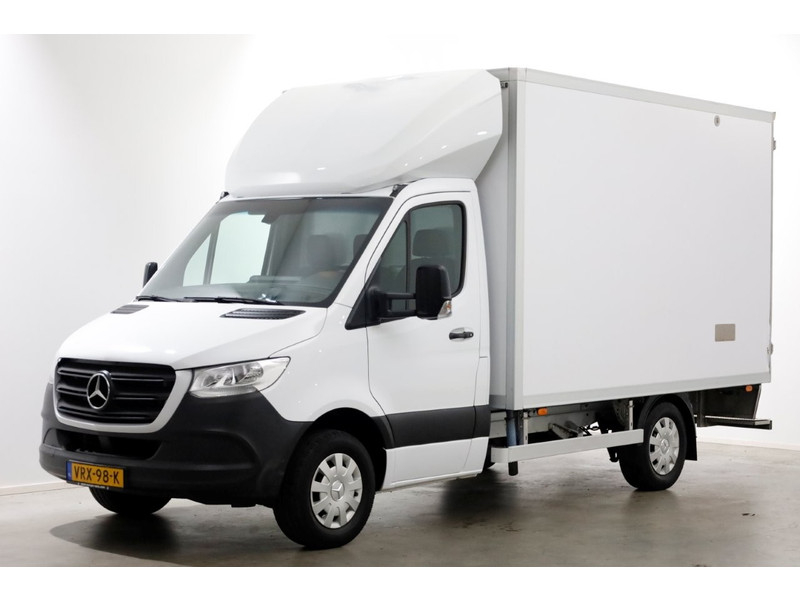 49180411-mercedes-benz-sprinter-10