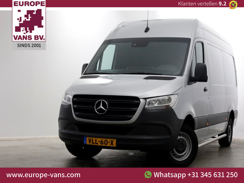 49250281-mercedes-benz-sprinter-1