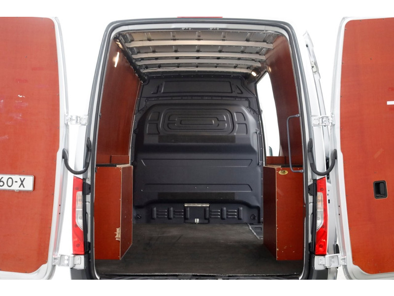 49250281-mercedes-benz-sprinter-5