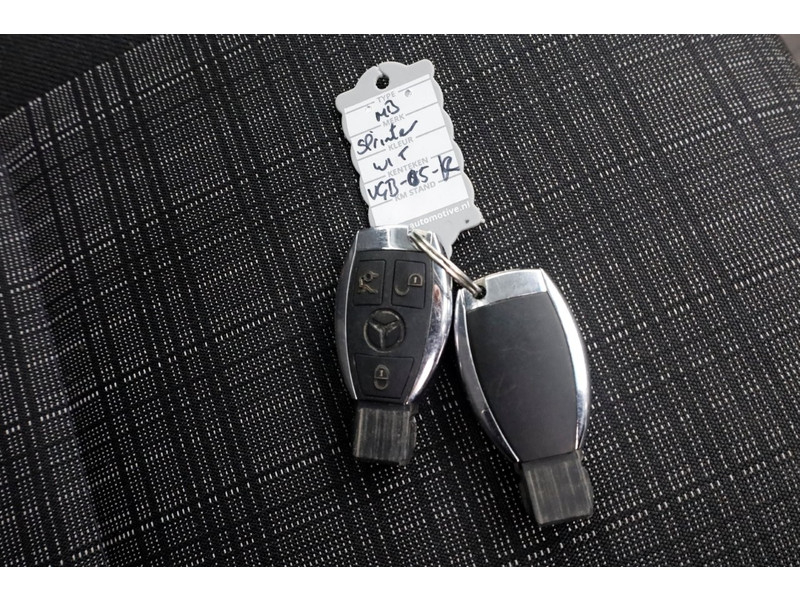 49322745-mercedes-benz-sprinter-6