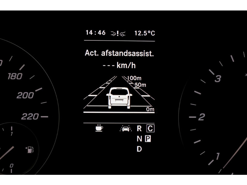 49323359-mercedes-benz-vito-20