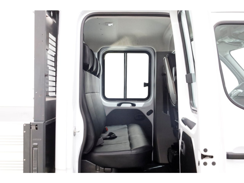 49323389-renault-master-7