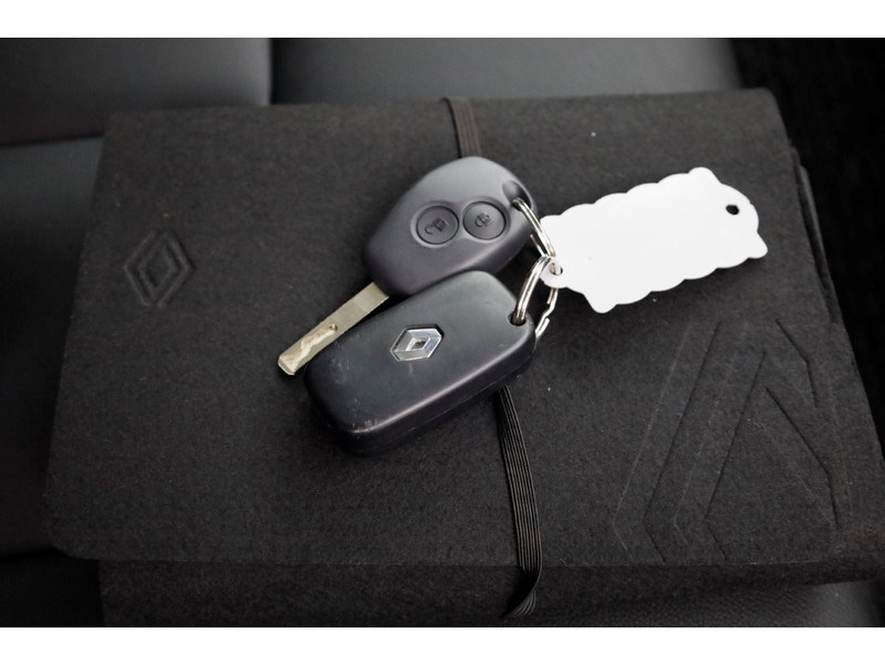 49323409-renault-master-10