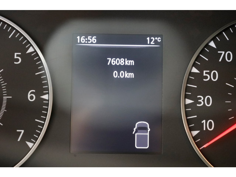 49323409-renault-master-19