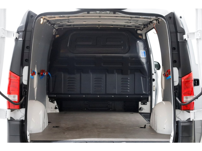 49334504-mercedes-benz-vito-3