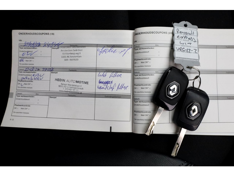 49342998-renault-express-6