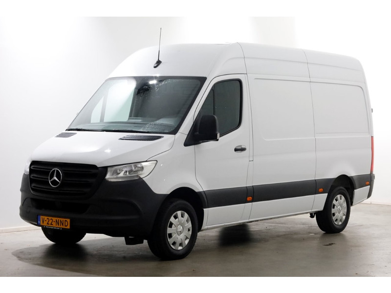 49343392-mercedes-benz-sprinter-8