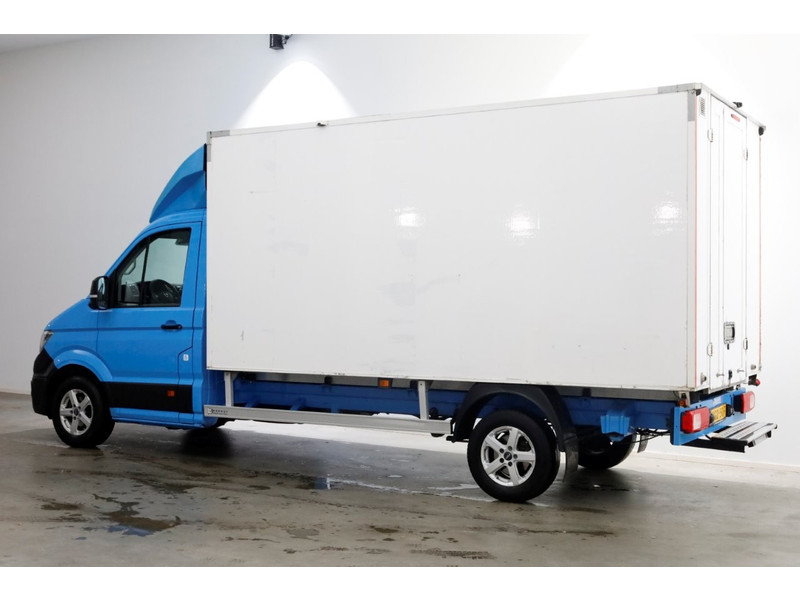 49375018-volkswagen-crafter-9