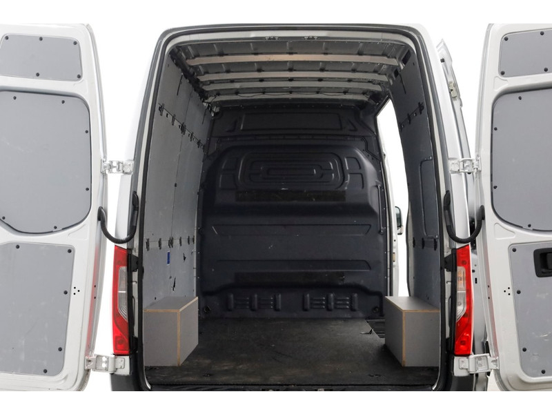 49375281-mercedes-benz-sprinter-5