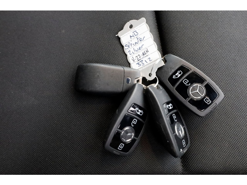 49431154-mercedes-benz-sprinter-6