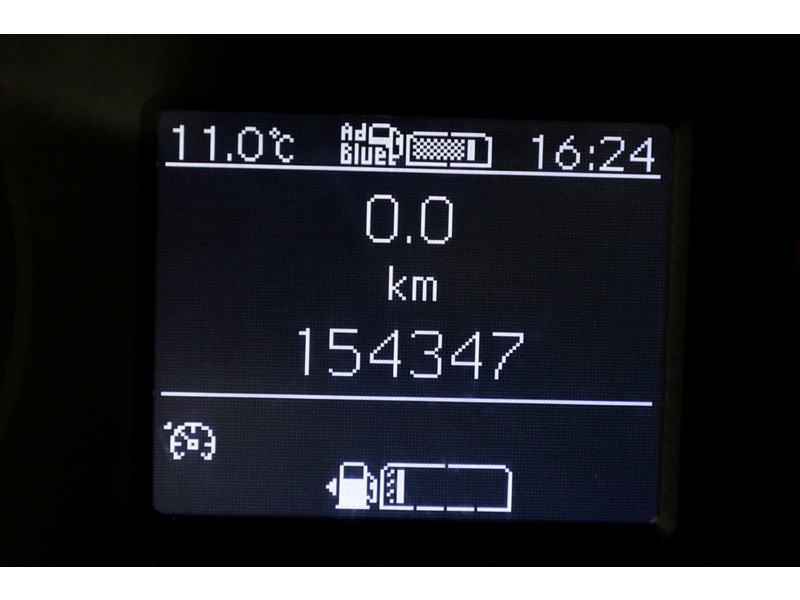 49431900-mercedes-benz-sprinter-22