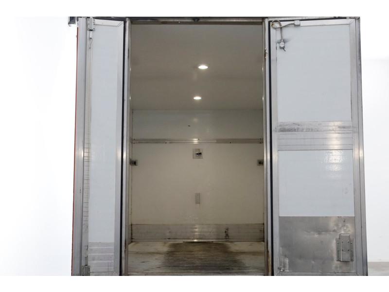 49482666-volkswagen-crafter-5