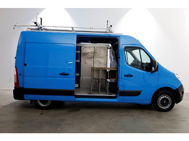 49483578-renault-master-6