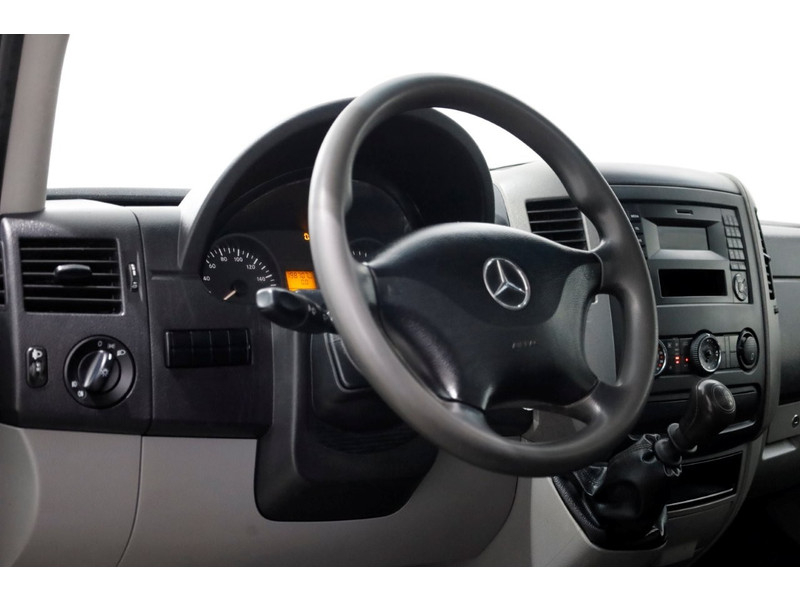 49539661-mercedes-benz-sprinter-16