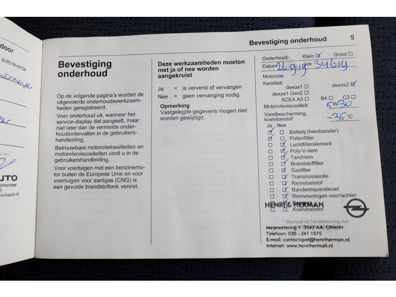 49649287-opel-vivaro-10