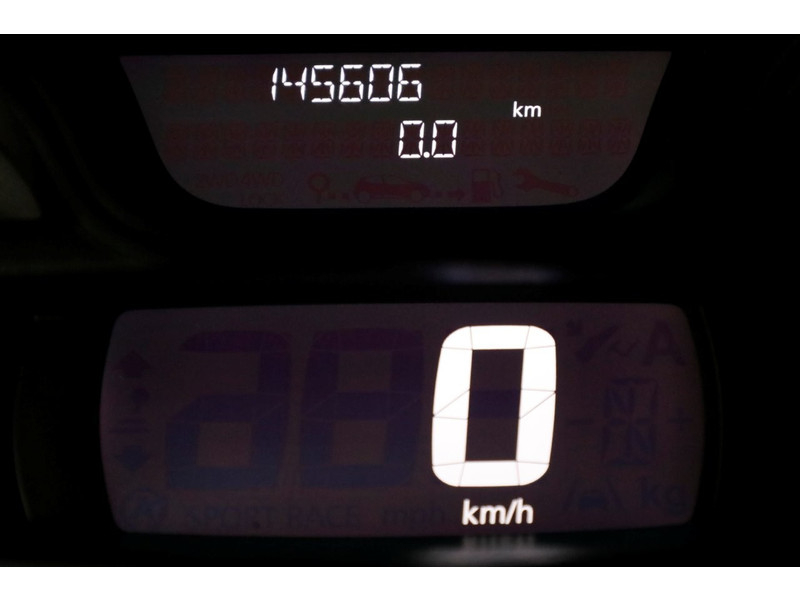 49706915-opel-vivaro-18