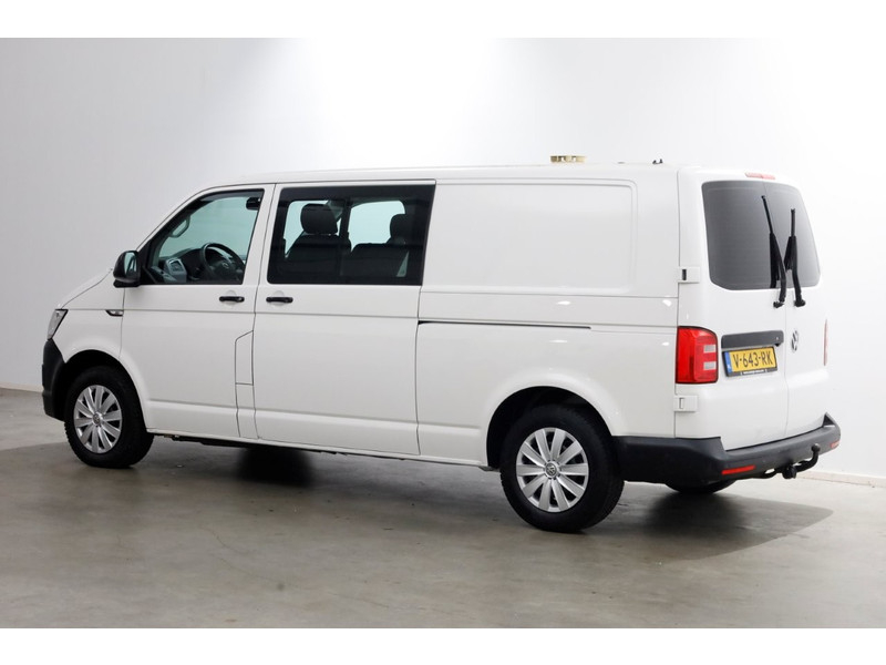 49726468-volkswagen-transporter-11