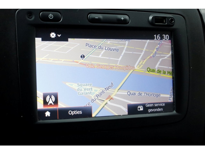 49743157-opel-vivaro-17