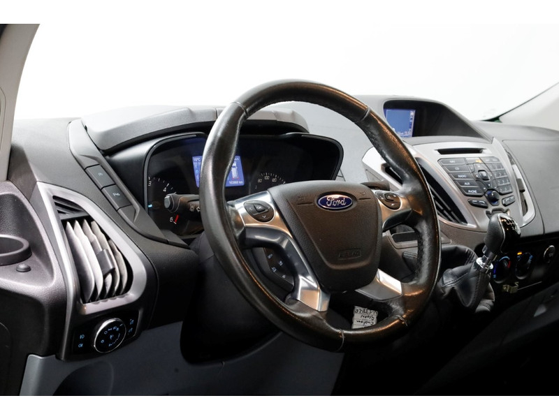 49754756-ford-transit-custom-12