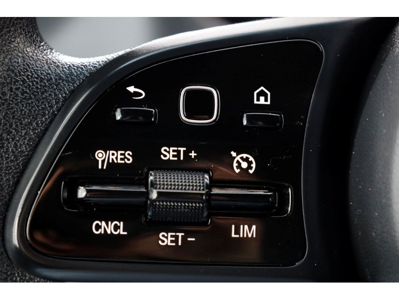 49759073-mercedes-benz-sprinter-19