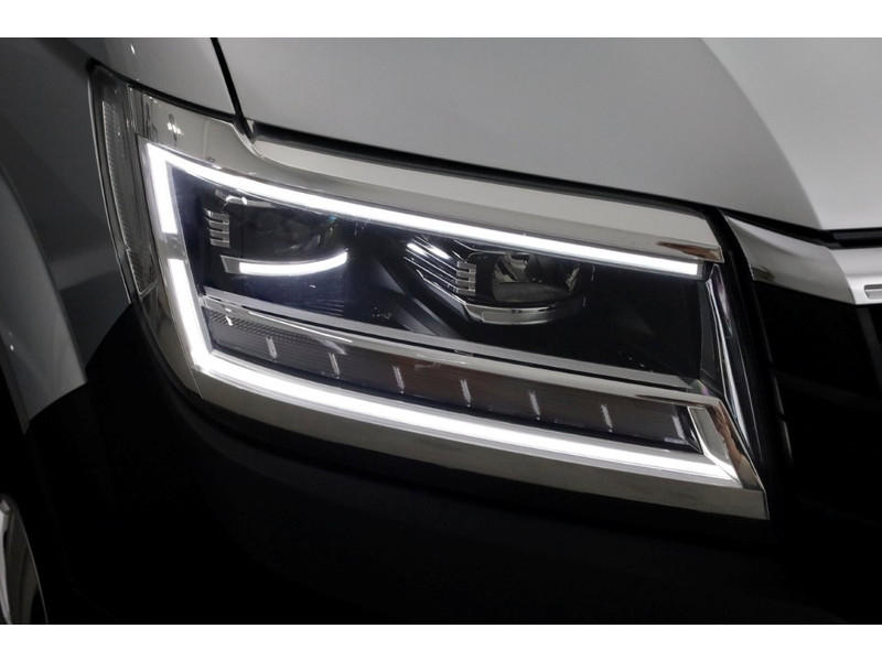 49789232-volkswagen-crafter-11