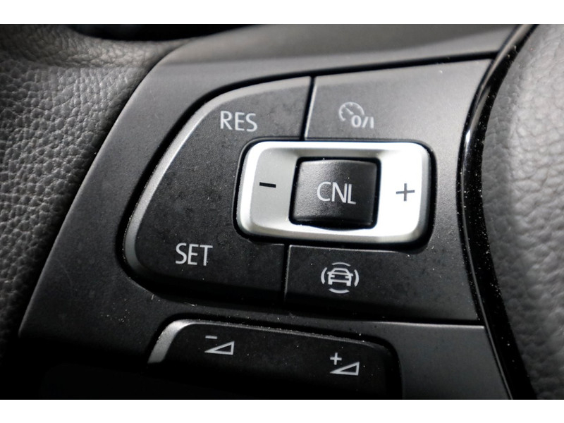 49789232-volkswagen-crafter-19