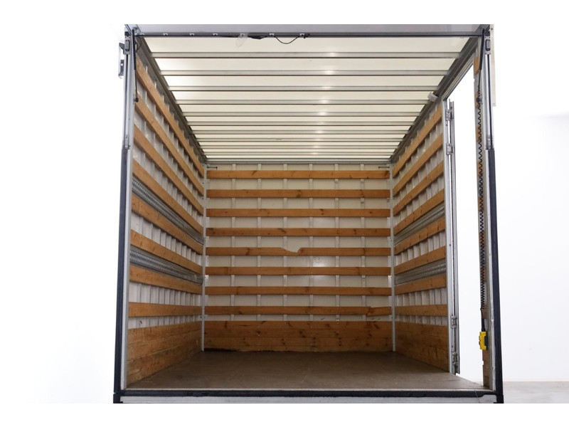 49789571-mercedes-benz-sprinter-6